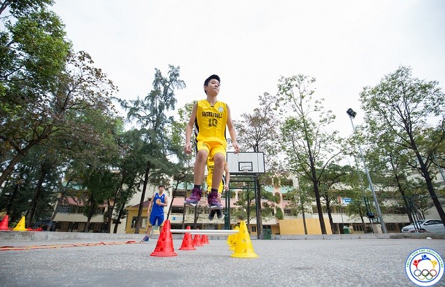 lớp học bóng rổ ở đống đa