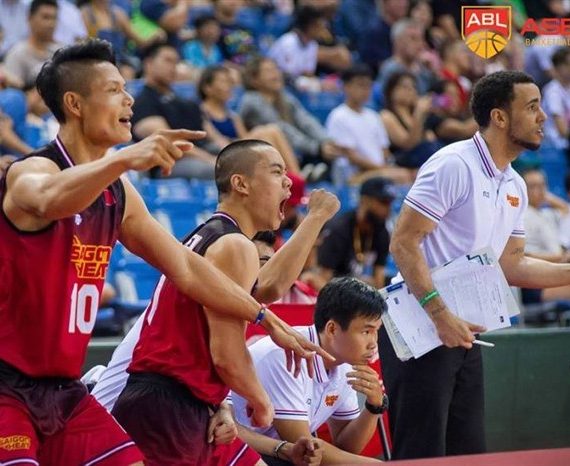 sài gòn heat gặp hồng kong