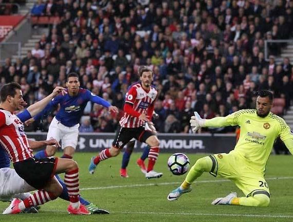 romero sẵn sàng ở man united