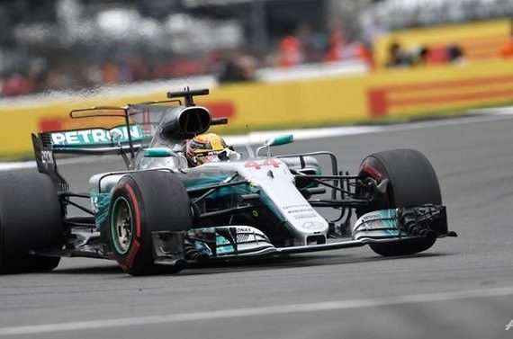 hamilton-cai-tri-tai-silverstone