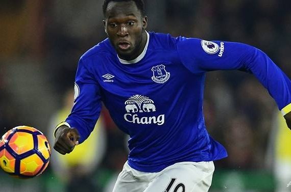 manchester-united-di-chuyen