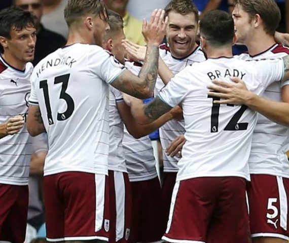 burnley-choang-vang-chin-nguoi-chelsea