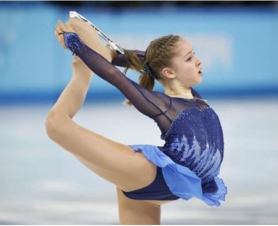 lippitskava-nghi-huu-nam-19-tuoi