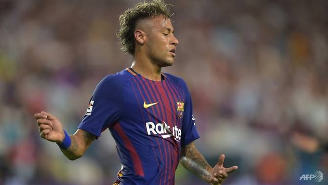 neymar-giu-im-lang-khi-tro-ve-barcelona