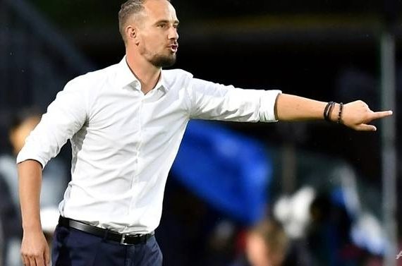 ong-chu-fa-cua-anh-phai-doi-mat-voi-loi-keu-goi