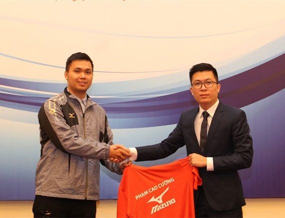 cau-thu-cau-long-vn-hop-dong-voi-mizuno