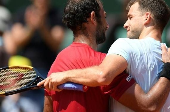 dimitrov-danh-bai-nguoi-dan-ong-bi-an