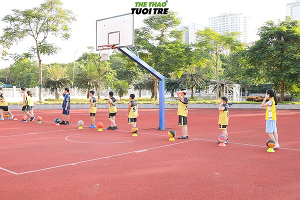 Lớp học bóng rổ Linh Đàm - Quận Hoàng Mai