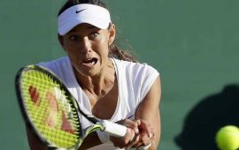 kvitova-roi-khoi-wimbledon