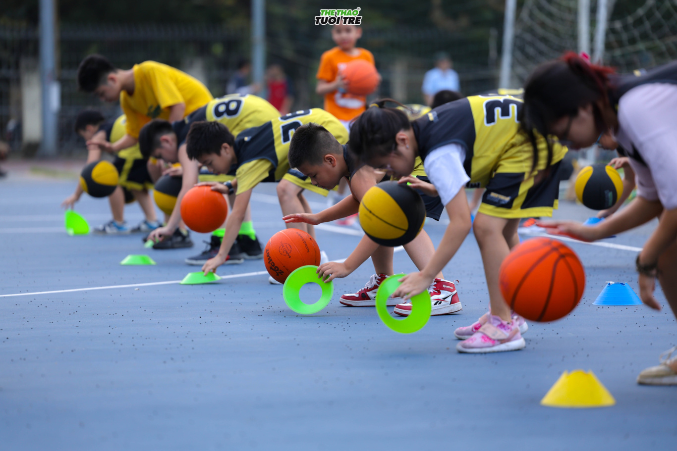 Lớp bóng rổ tại Thể Thao Tuổi Trẻ 