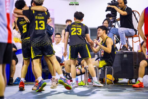 Cơn Địa Chấn Tại Hanoi Open Cup 2025: U16 4T Đánh Bại Mọi Ông Lớn 3 dấu ấn lịch sử của 4T